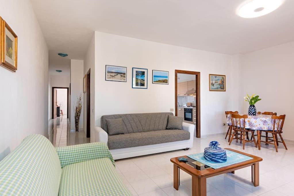 La Lampara - Casa Panoramica 4 Km Dalla Pelosa Stintino Exteriör bild